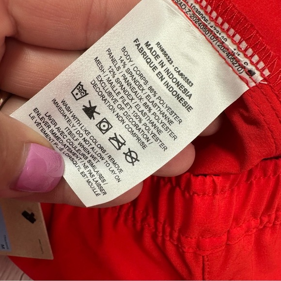 NWT Nike Bright Red Track Pants womens sz medium - Picture 8 of 9